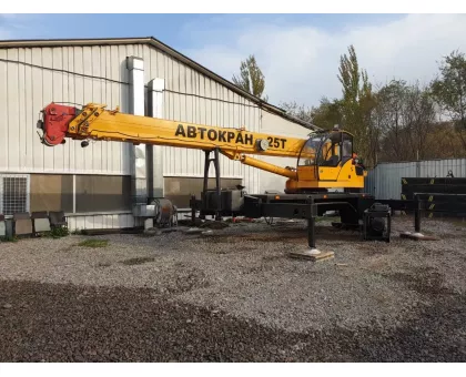 Автокран 25 тонн