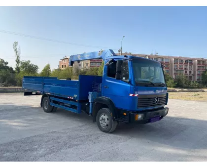 Mercedes-Benz 814 с кран манипулятором